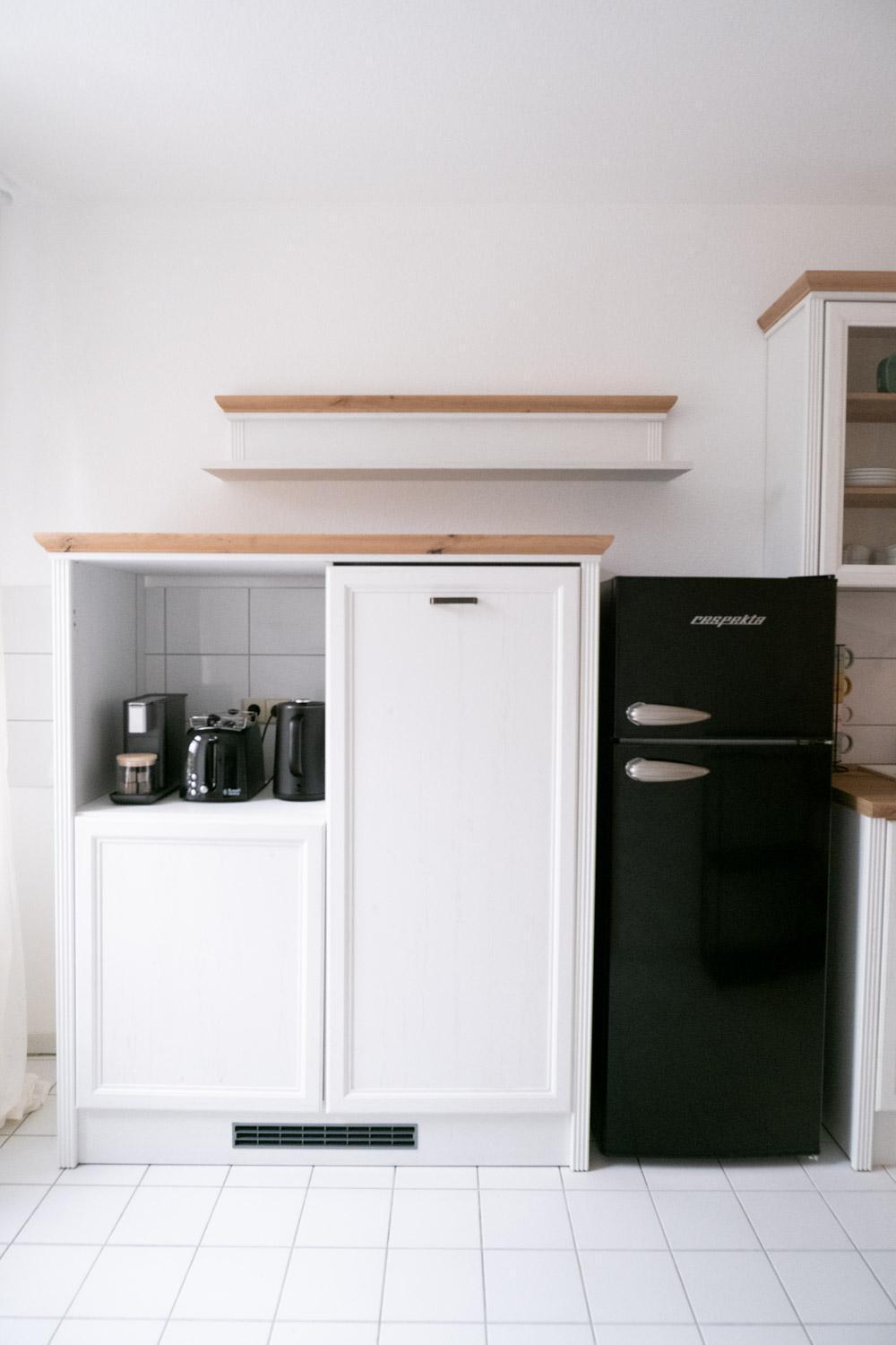 Bella Casa - Business&Family - 2 Zimmer Direkt Neben Schloss, Parkplatz, Smarttv, Netflix, Waschmaschine, 24H Checkin, 71Qm, Kingsizebett, Hotelbettwaesche Ludwigsburg Luaran gambar