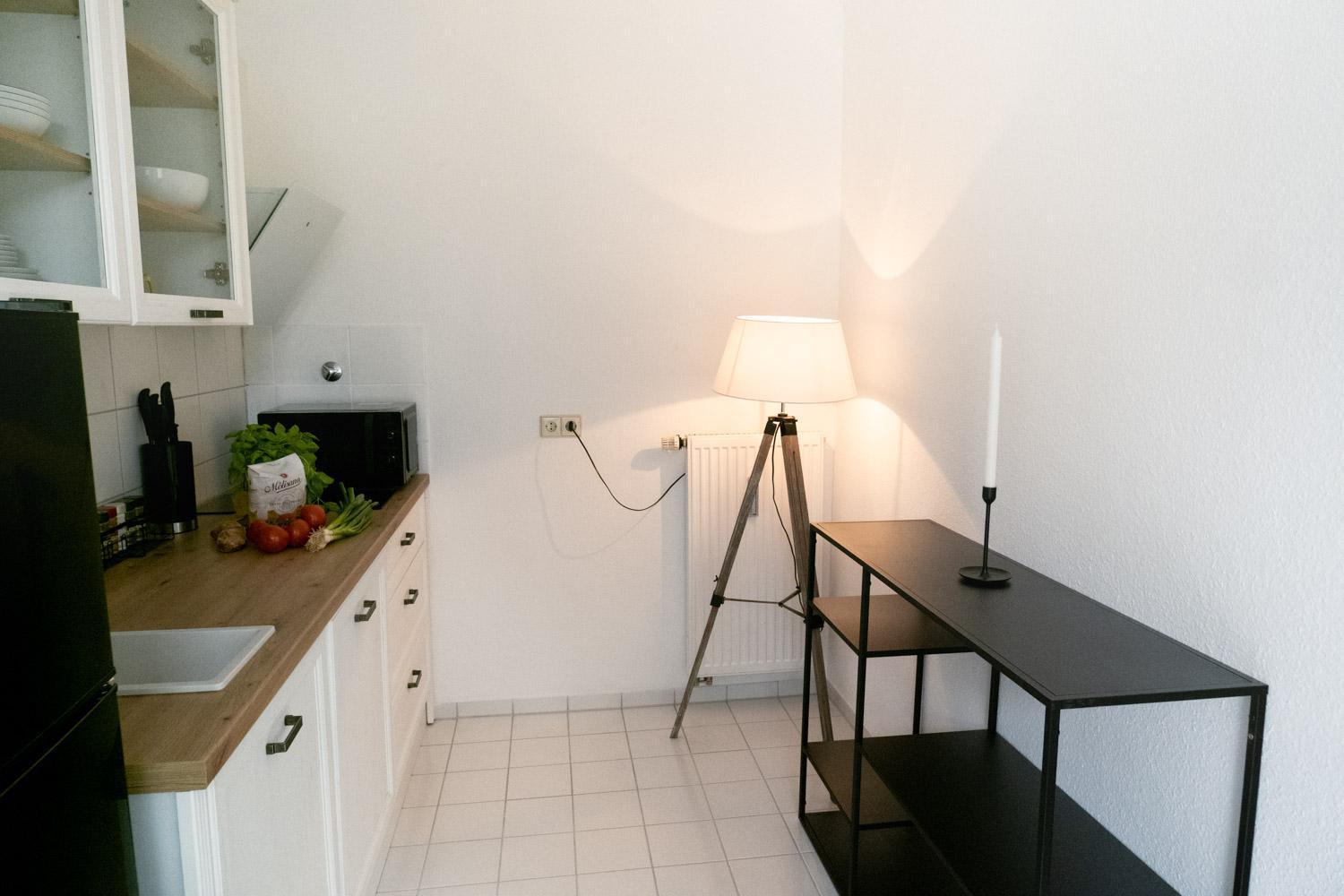 Bella Casa - Business&Family - 2 Zimmer Direkt Neben Schloss, Parkplatz, Smarttv, Netflix, Waschmaschine, 24H Checkin, 71Qm, Kingsizebett, Hotelbettwaesche Ludwigsburg Luaran gambar